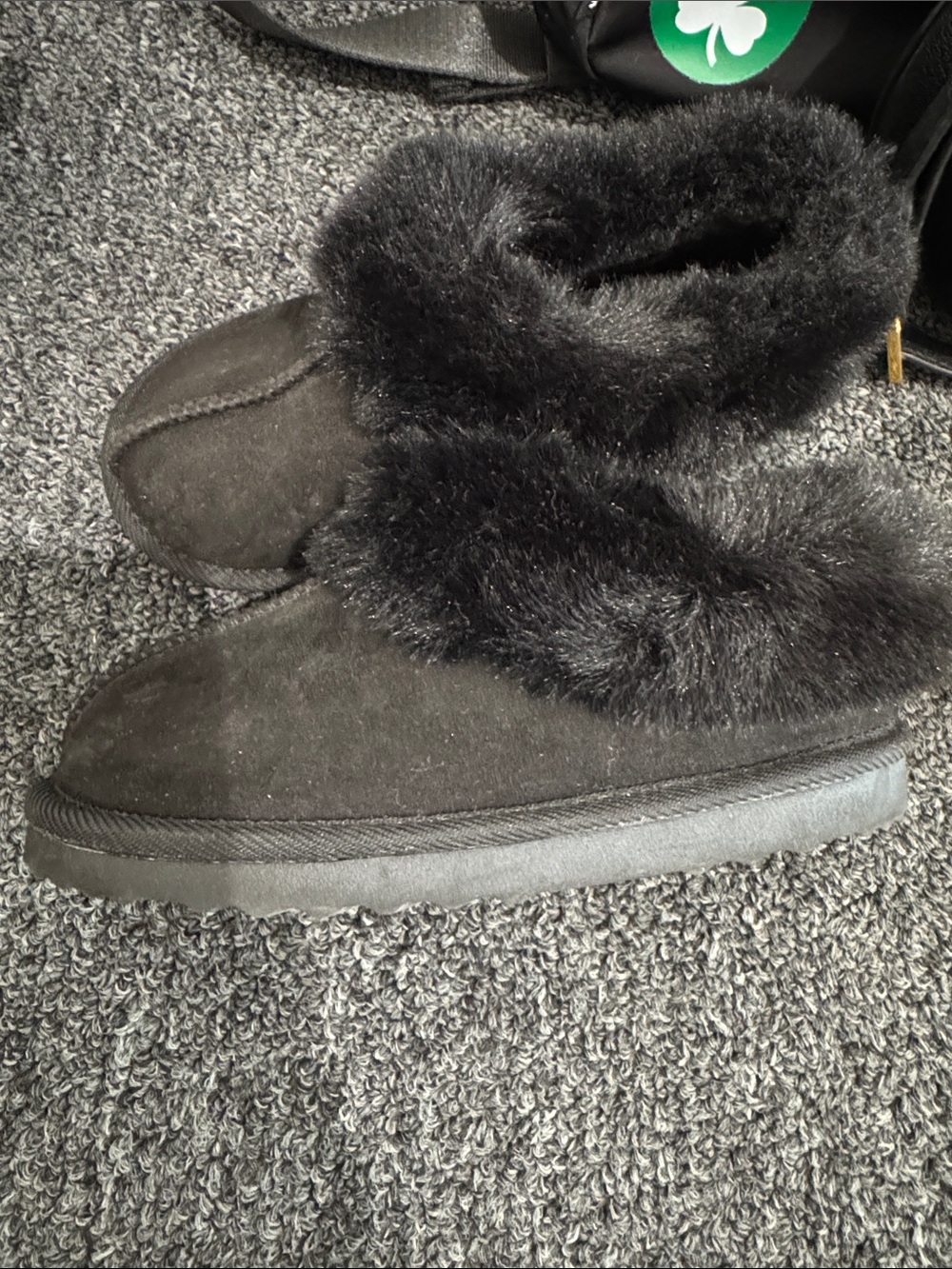 Black Faux Fur Lined Women's Slip-On Slippers
